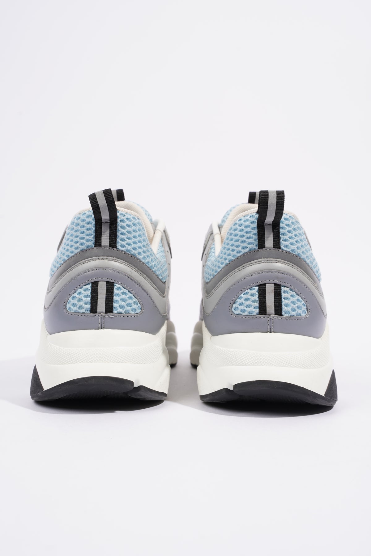 B22 Sky Blue And Grey