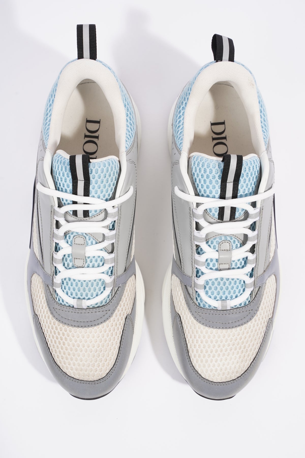B22 Sky Blue And Grey