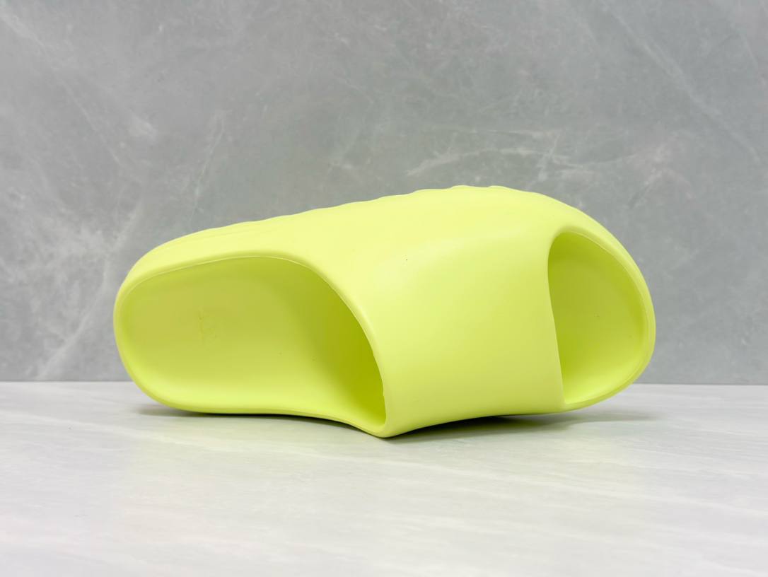 Yeezy Slide Glow Green