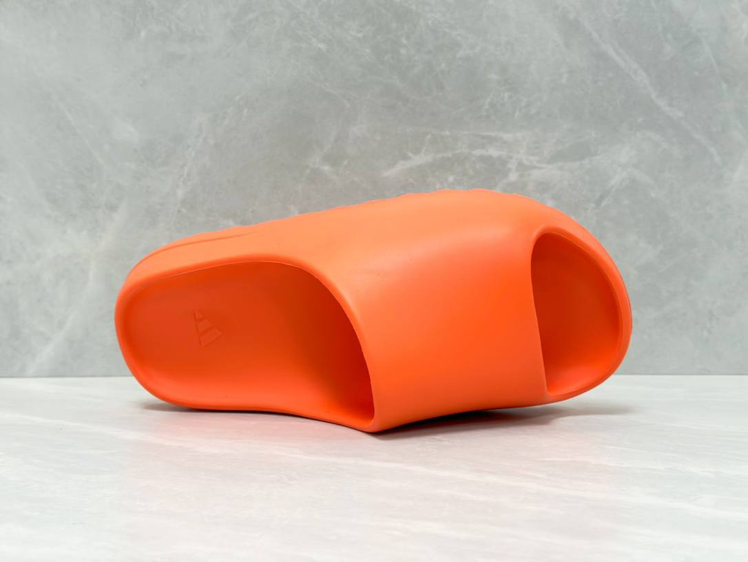 Yeezy Slide Orange