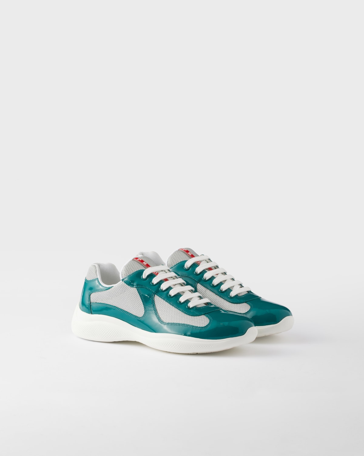 Prada America’s Cup Bleu lagon