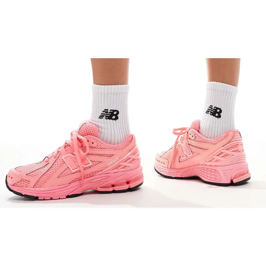 New Balance 1906 Neon Pink