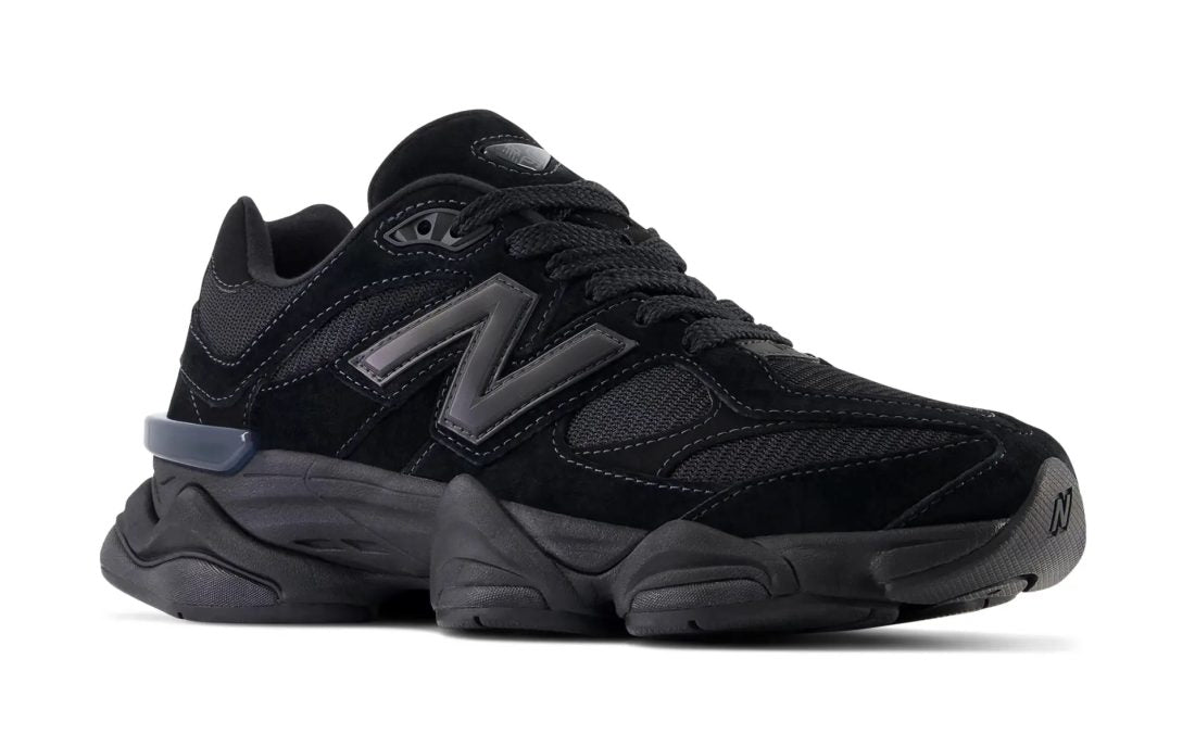 9060 Triple Black