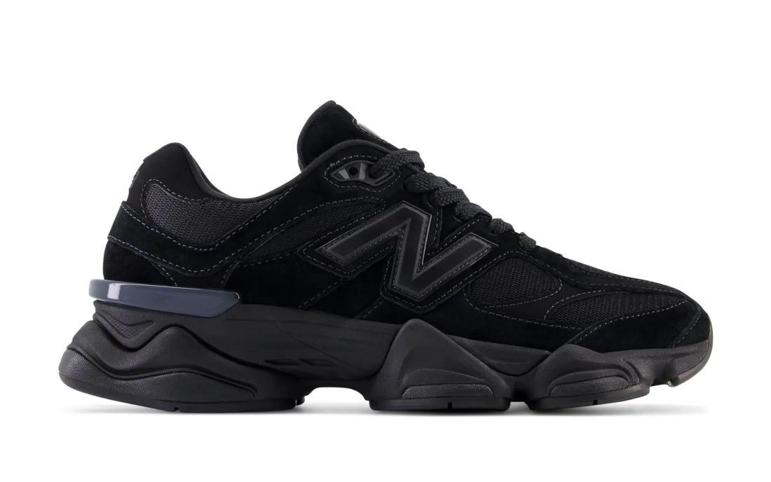 9060 Triple Black
