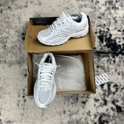 Saucony ProGrid Omni 9 Triple White