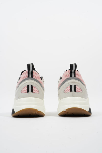 B22 Pale Pink Grey