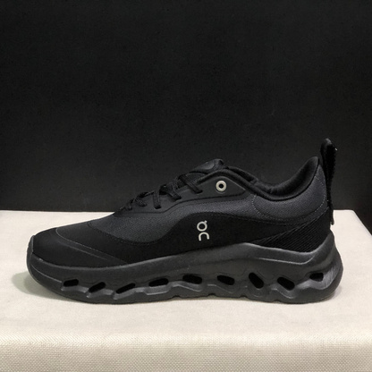 Cloudtilt Loewe - Black