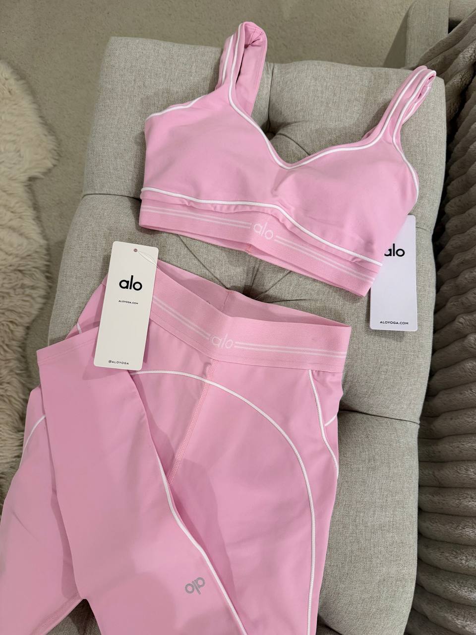 Ensemble Alo Rose