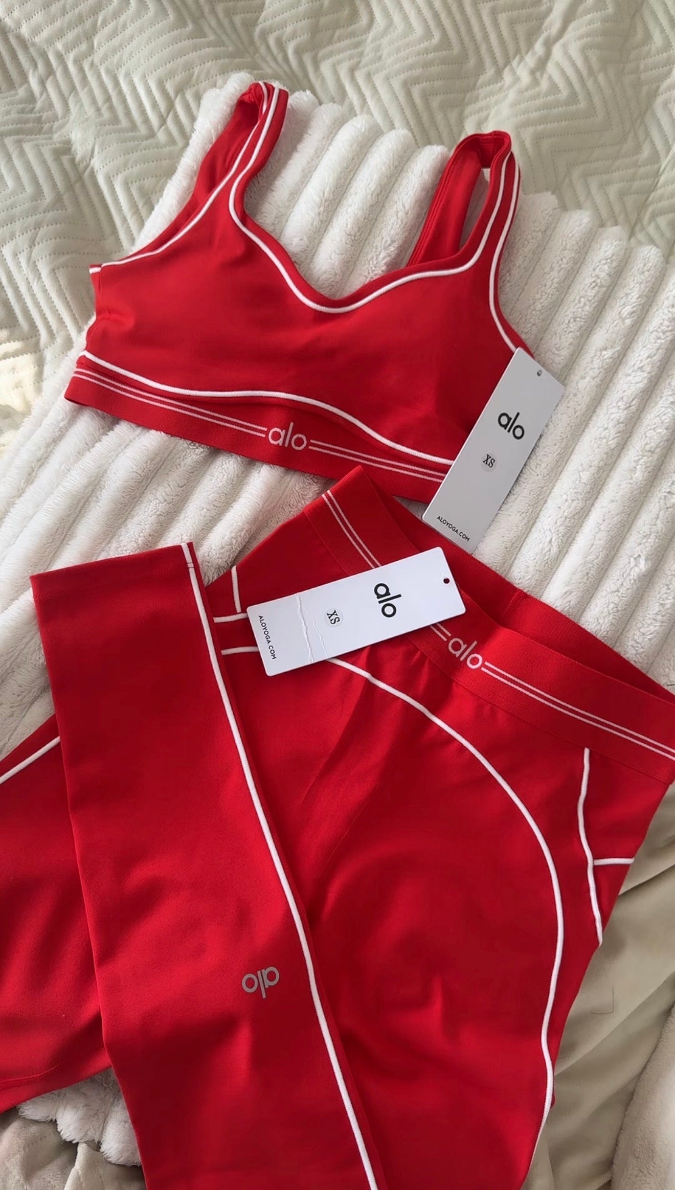Ensemble Alo Rouge