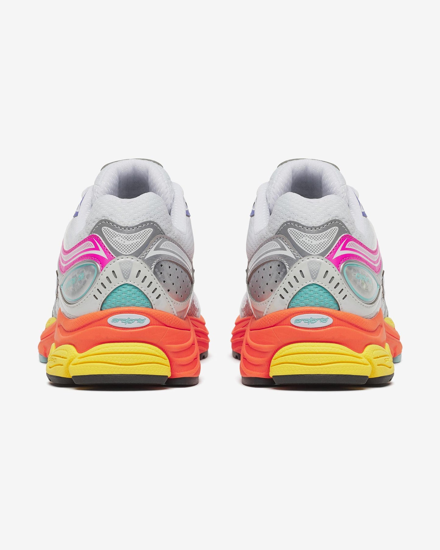 Saucony ProGrid Omni 9 White Multi