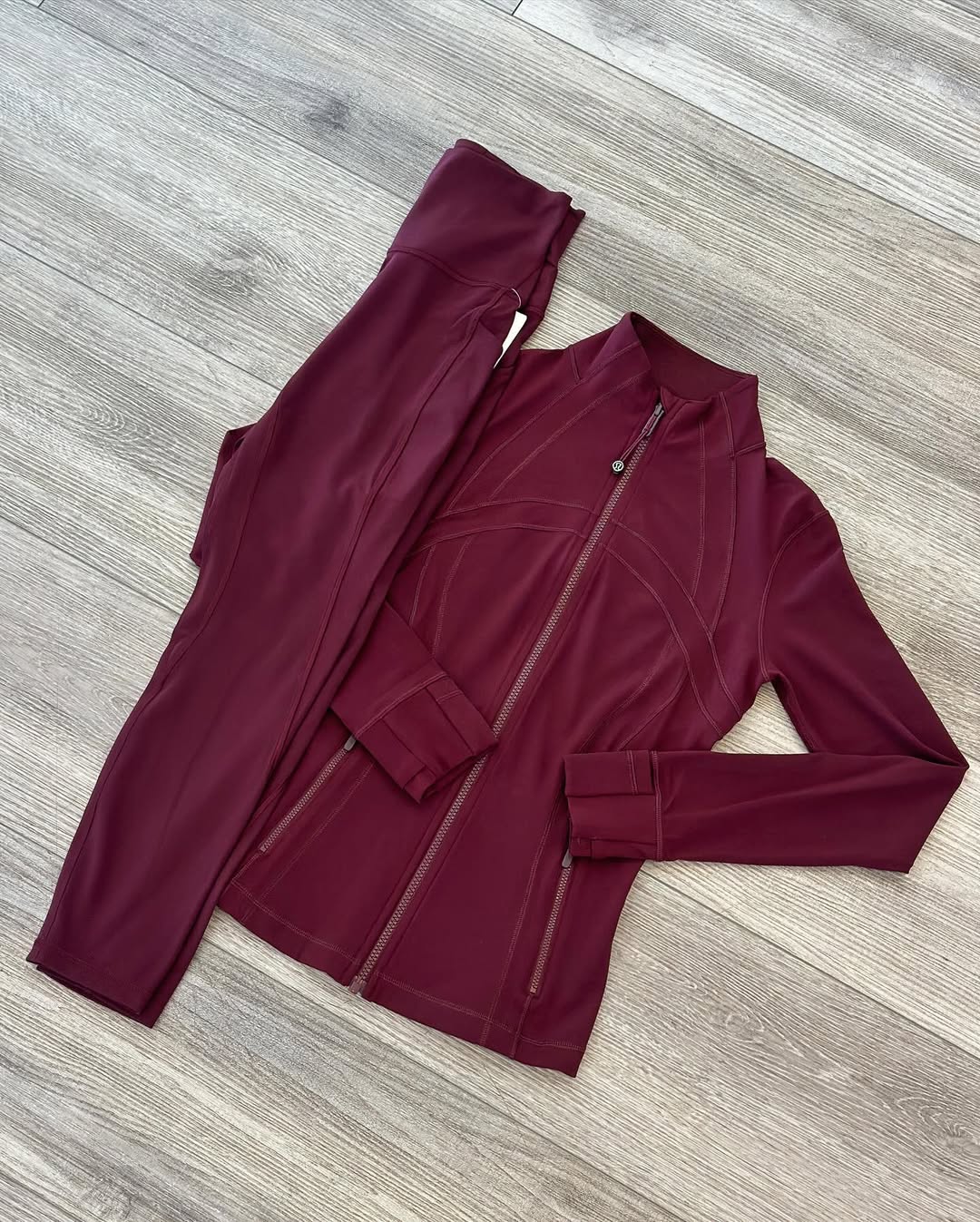 Ensemble Lululemon Bordeau