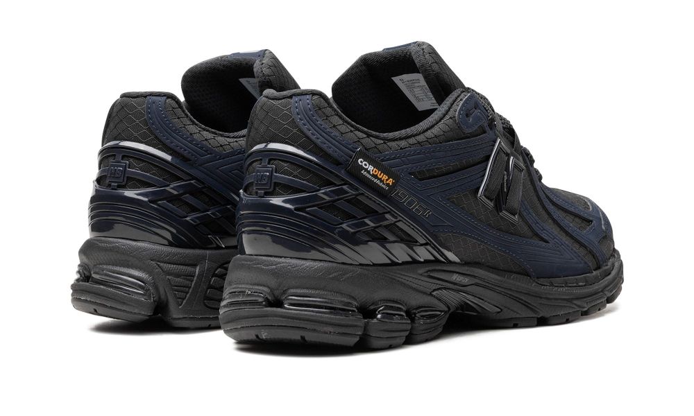 New Balance 1906R Cordura Outerspace