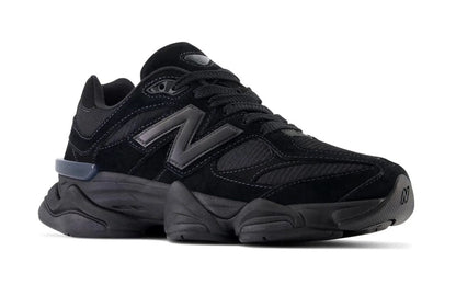 9060 Triple Black