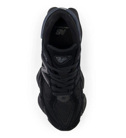 9060 Triple Black